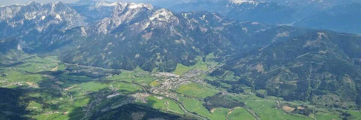Flugwegposition um 13:47:08: Aufgenommen in der Nähe von Hall, 8911 Hall, Österreich in 2465 Meter